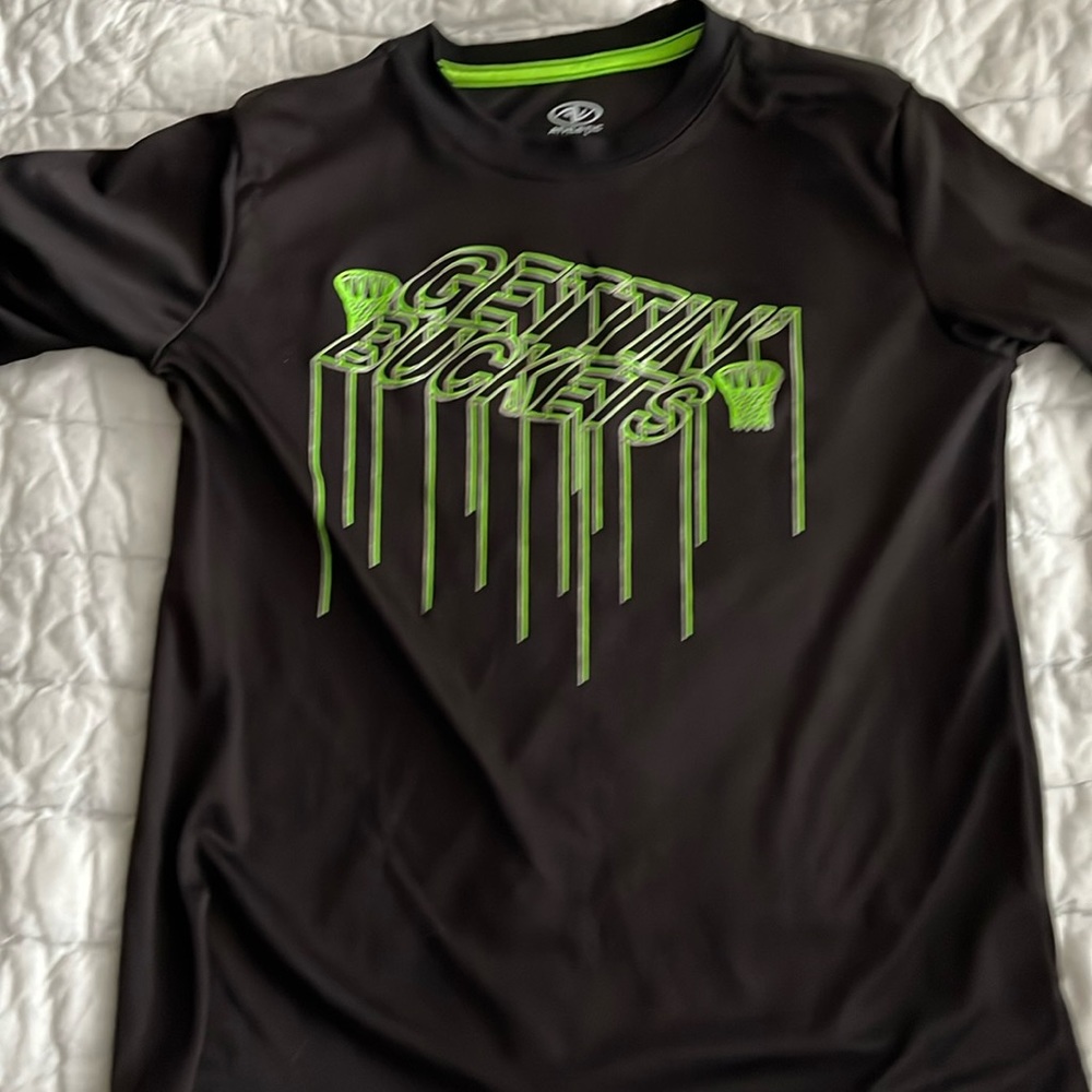 Cute shirt good condition.
